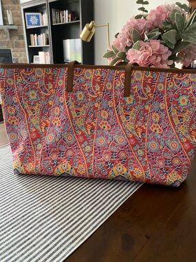 Talbots Pink/coral and blue floral tote with chambray lining